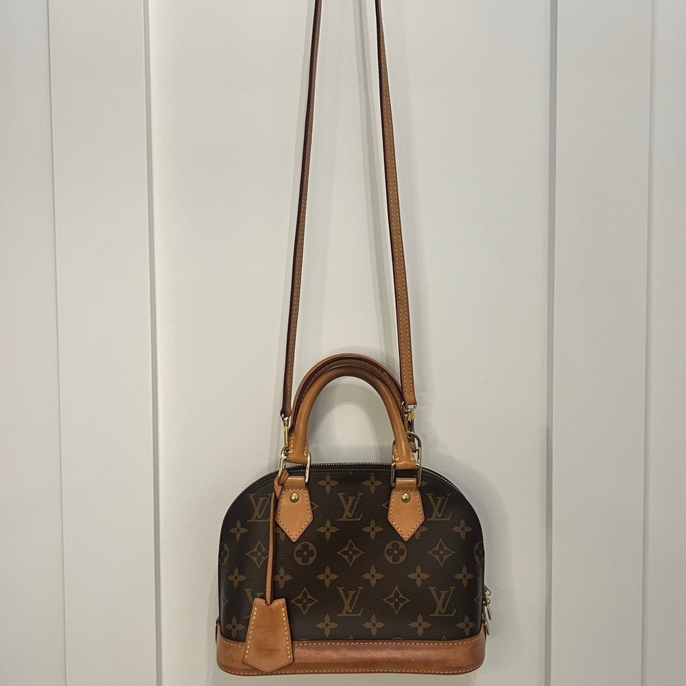 Louis Vuitton Alma BB - Picture 7 of 16